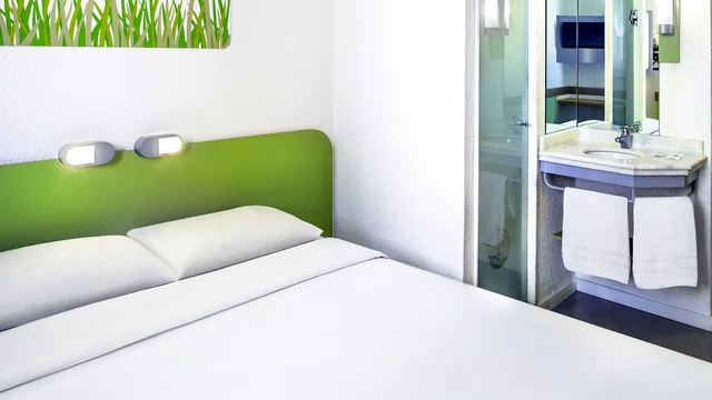 Ramada by Wyndham Prince Albert photo 5