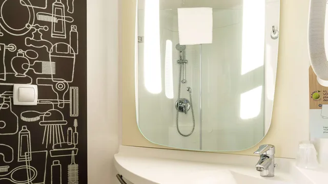 Ibis Honfleur photo 9
