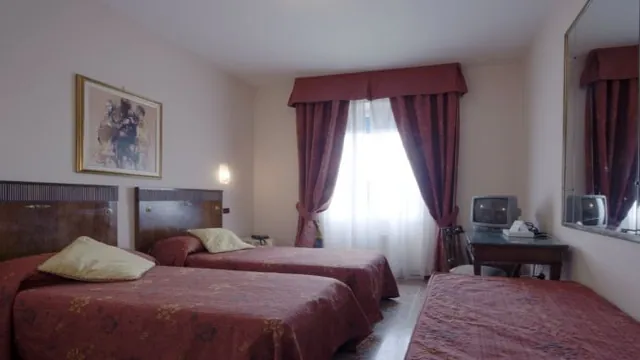 La Pace Hotel Pisa photo 2