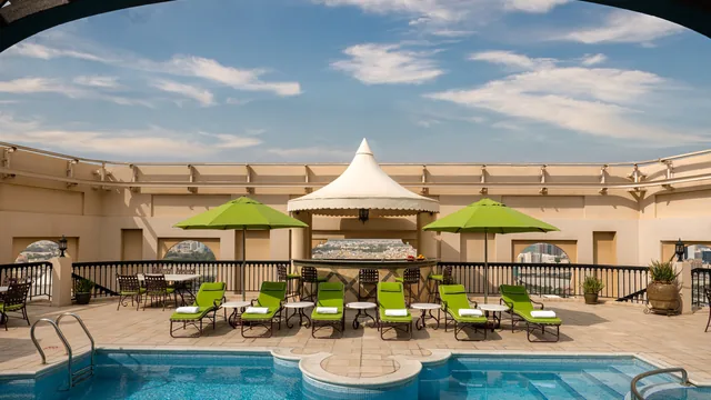 Mercure Grand Hotel Seef - All Suites photo 7
