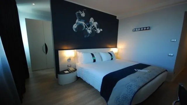 Holiday Inn Milan-Assago photo 2