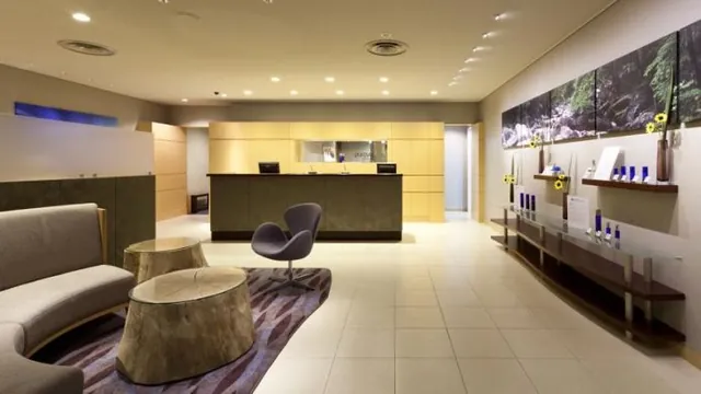 Ramada Encore by Wyndham Wuhan West photo 3