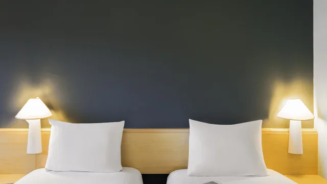 Ramada Plaza by Wyndham Xian South photo 2