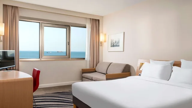 Ramada by Wyndham Yangzhou Slender West Lake photo 3
