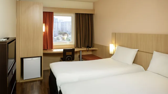 Ramada by Wyndham Yichang Riverside photo 3