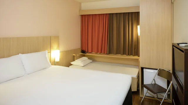 Ramada by Wyndham Yichang Riverside photo 4