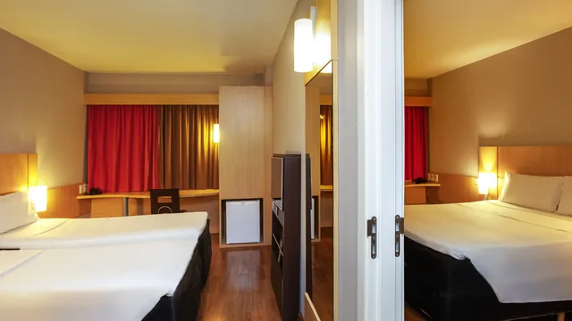 Ramada by Wyndham Yichang Riverside photo 5