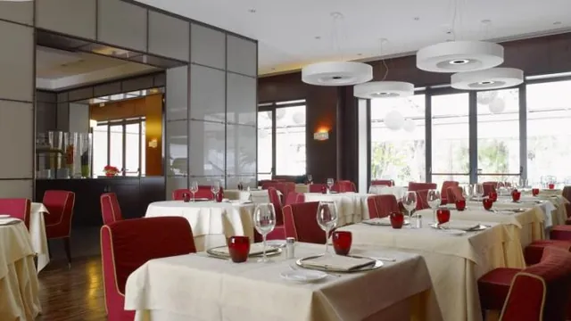 NH Palermo Hotel photo 4