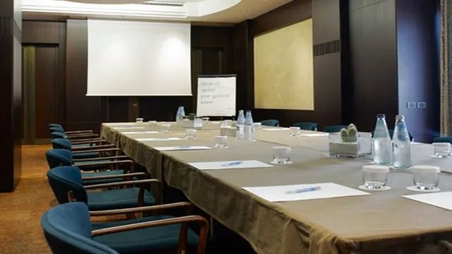 NH Palermo Hotel photo 5
