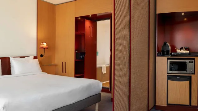 Novotel Suites Marseille Centre Euromed photo 2