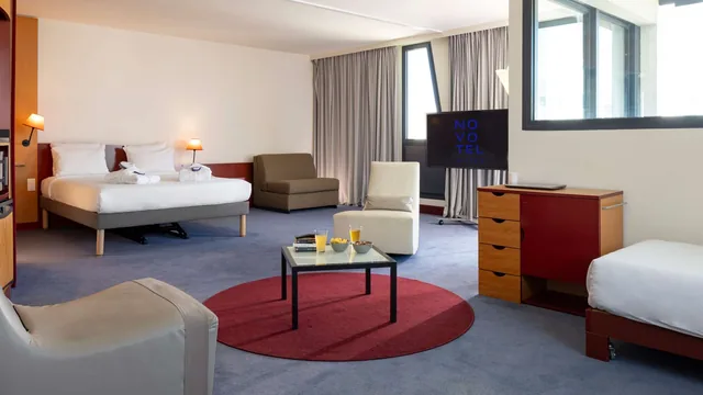 Novotel Suites Marseille Centre Euromed photo 4
