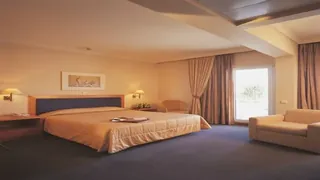 Super 8 by Wyndham Belleville