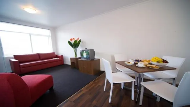 Easystay Apartments Melbourne photo 2