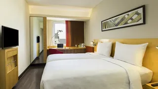 Super 8 by Wyndham Bradenton Sarasota Area