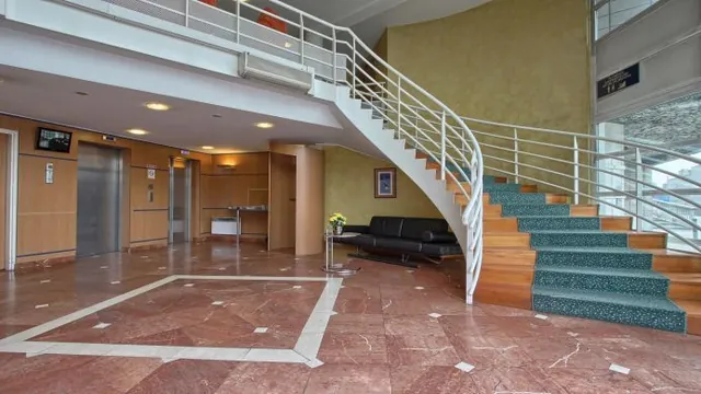 Super 8 by Wyndham Bronx Near Botanical Garden photo 3