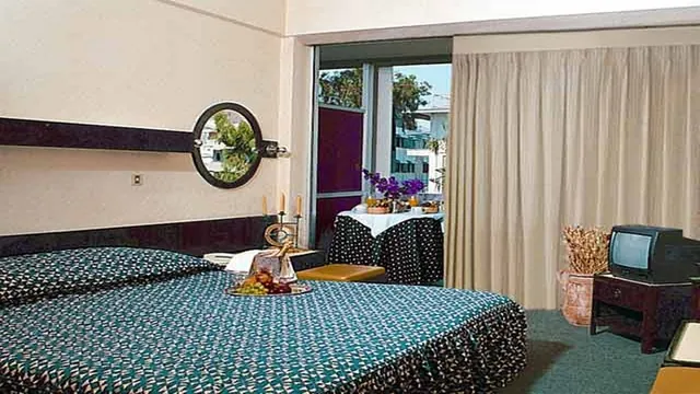 Sea View Hotel Glyfada photo 2