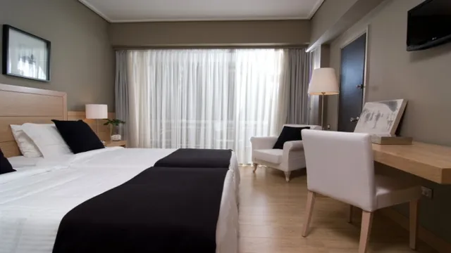 Sea View Hotel Glyfada photo 3