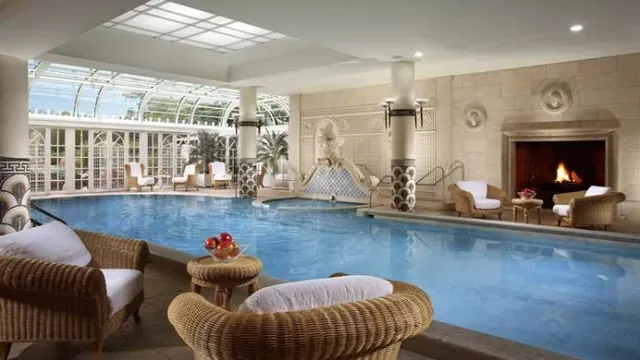 Super 8 by Wyndham Charles City photo 3