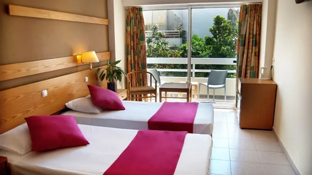 Super 8 by Wyndham Chengdu Gaoxin Baoshui Shang Hua Lu photo 1
