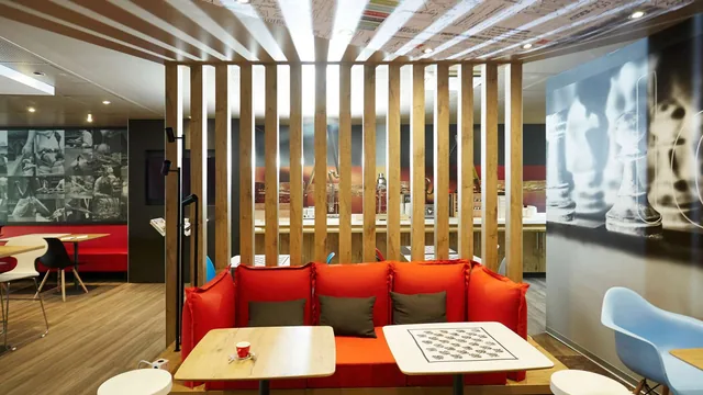 Ibis Valenciennes photo 6