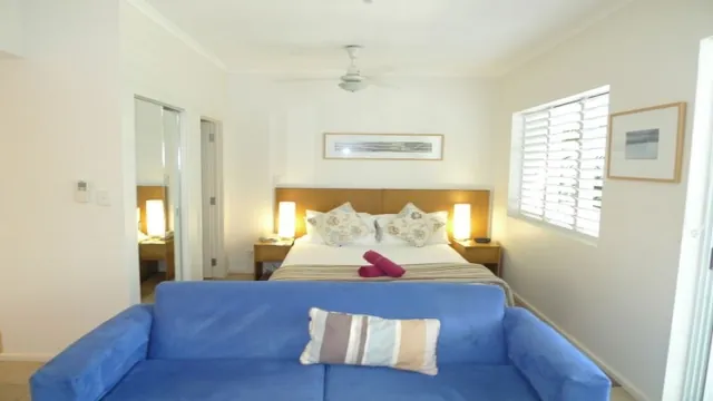 Super 8 by Wyndham Columbia photo 3