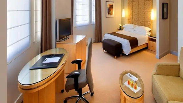 Super 8 by Wyndham Cornwall ON photo 3