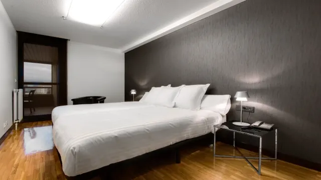 Suites Mirasierra Pamplona photo 3