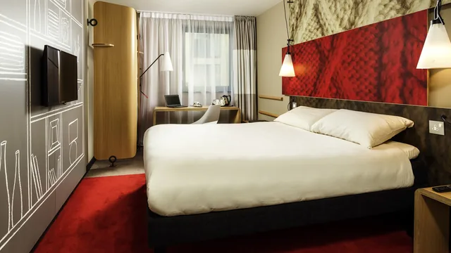Ibis Swansea photo 7