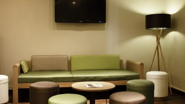 Super 8 by Wyndham Eastland photo 1