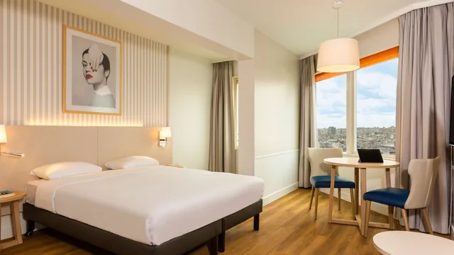 NH Inglaterra Hotel Granada photo 4