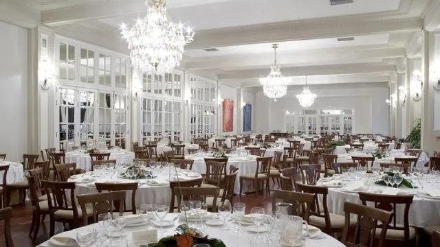 NH Collection Gran Hotel photo 2