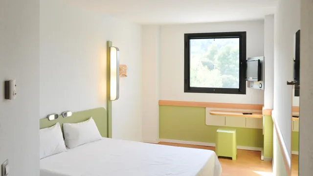 Ibis budget Girona Costa Brava photo 3