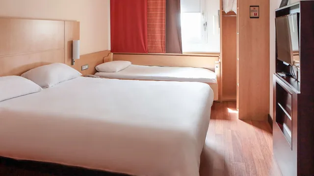 Eva Hotel Faro photo 2