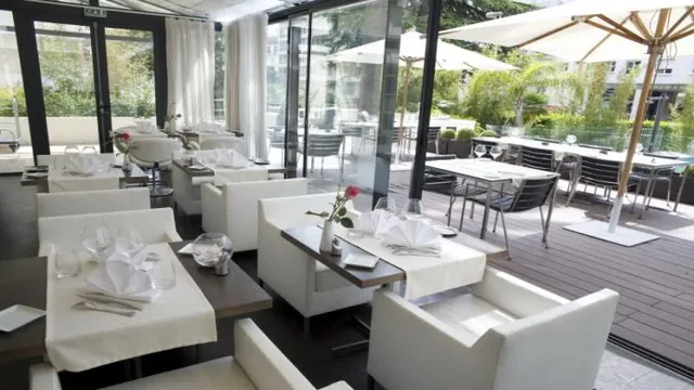 Hotel & Restaurant Le Canberra Cannes photo 4