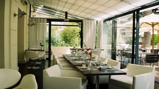 Hotel & Restaurant Le Canberra Cannes photo 5
