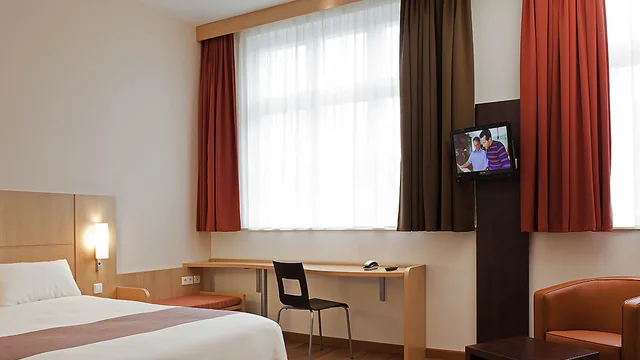 Ibis Karlsruhe Hauptbahnhof photo 2