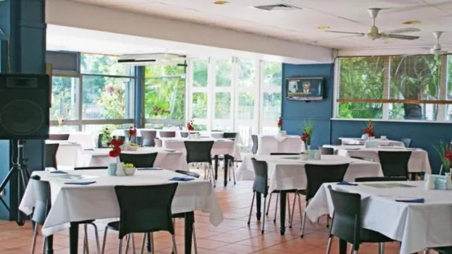Cairns Plaza Hotel photo 6