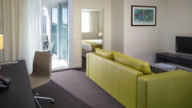 The Point Hotel Brisbane photo 3