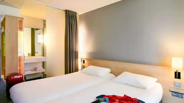 Ibis Styles Nantes Rez? Airport photo 3