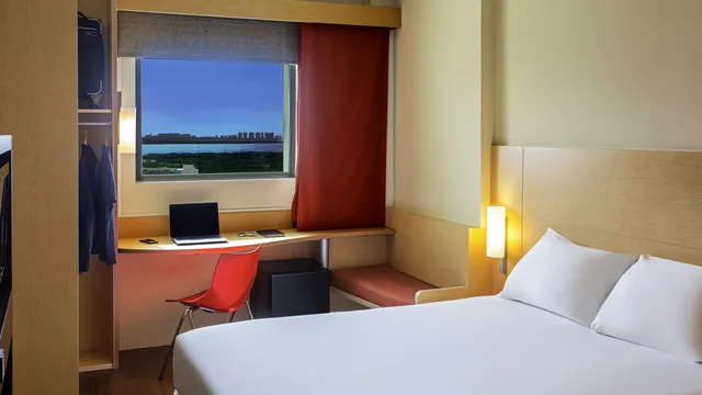 Ibis Cancun Centro photo 5