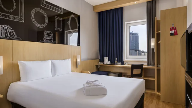 Ibis Kyiv City Center photo 4