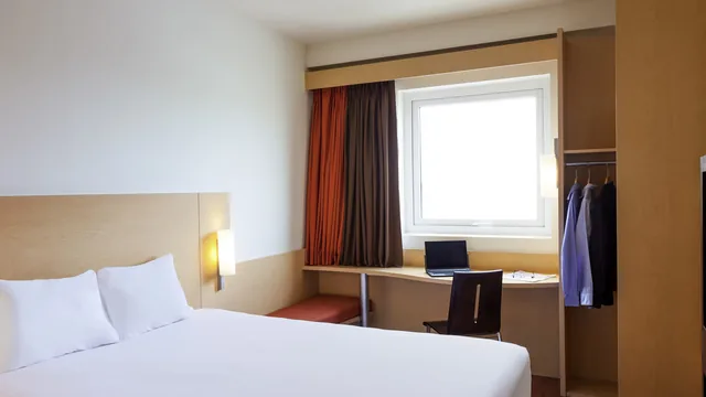 Ibis Hermosillo photo 3