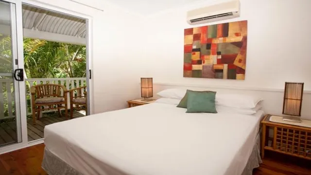 Macrossan House Boutique Holiday Apartments Port Douglas photo 3