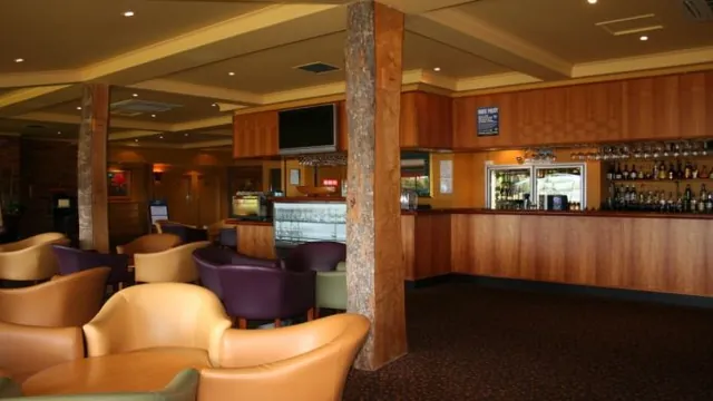 Strahan Village (The) photo 5