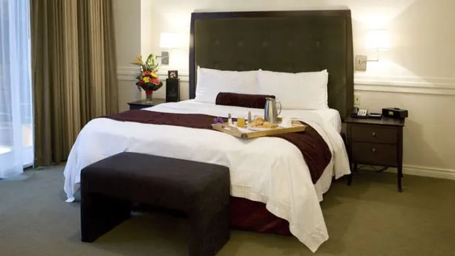 Delta Edmonton Centre Suite Hotel Edmonton photo 2