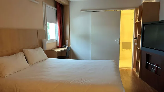 Ibis Loriol le Pouzin photo 2