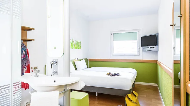 Ibis budget Saint-Quentin Centre Gare photo 9