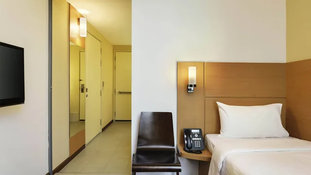 Ibis Singapore Novena photo 4