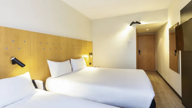 Ibis Madrid Alcala de Henares La Garena photo 4