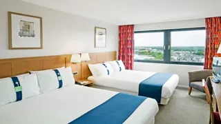 Super 8 by Wyndham Ningbo Cai Hong Nan Lu